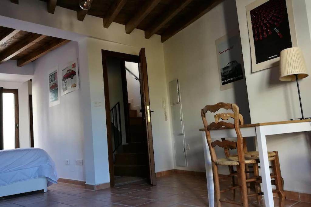 Cerca De La Alhambra, La Casa Del Cuento, Segundo * Grenade